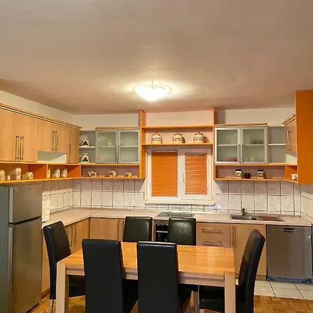 Apartment Elda Hills